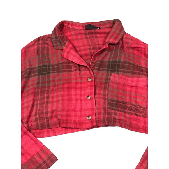 Out From Under Urban Outfitters Red Plaid Cropped Flannel Shirt Size Small - Picture 4 of 5